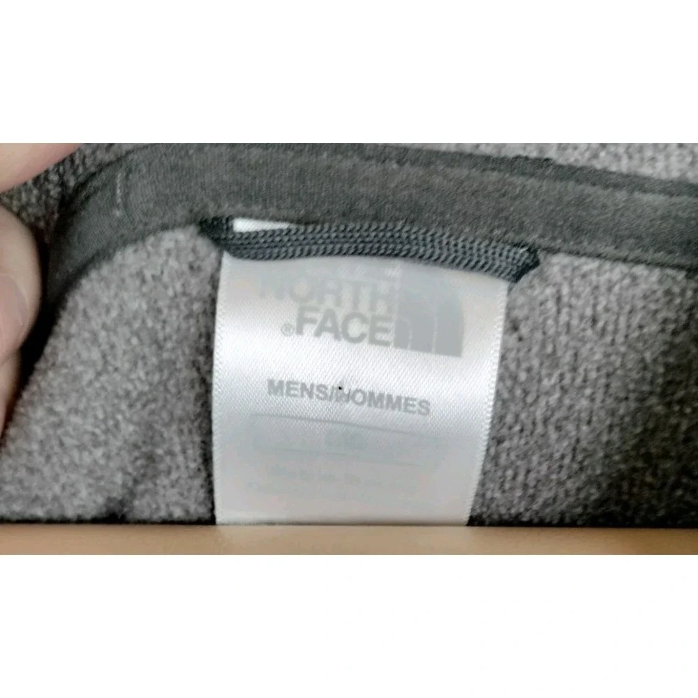 The North Face Men's Gray Performance Jacket - Size L - Missing Zipper Pull